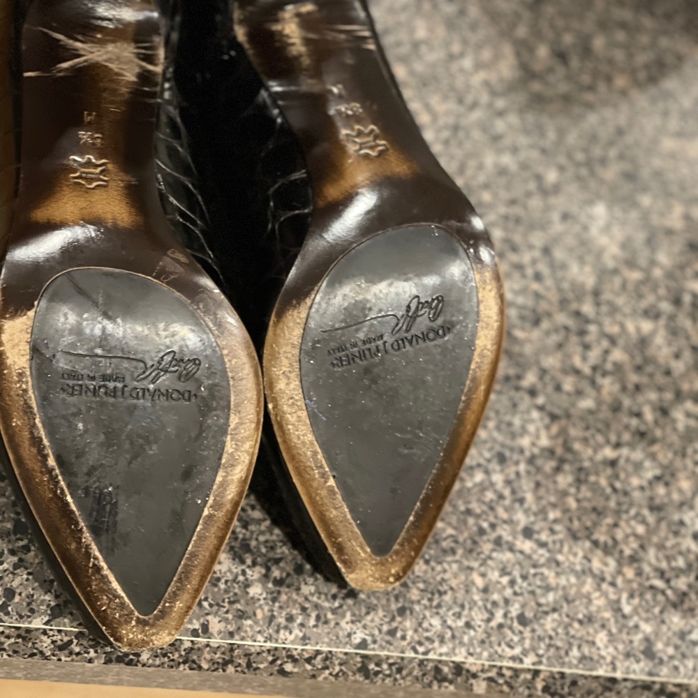 Donald J Pliner Couture peep toe shoes - Picture 6 of 7